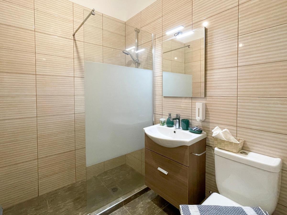 Soho Vibrant 55Sqm Apt In Atény Exteriér fotografie